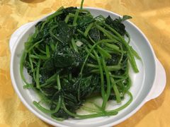 蒜蓉炒番薯叶-老字号蛇口德记烧腊饭店·海鲜加工
