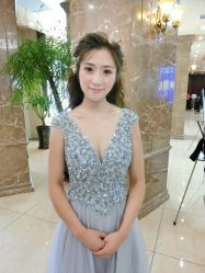 -红馆妆造(中央大街店)