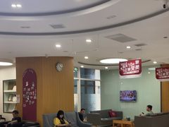 -雅悦齿科(顾村公园店)