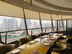靠窗位-杏荟旋转餐厅(广州爱群店)