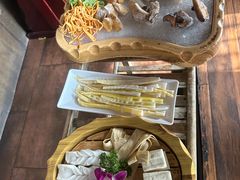 云南运过来菌类拼盘-滇釜火锅·能喝汤的火锅(车公庄店)