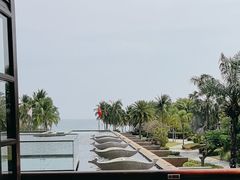 -亚龙湾喜来登·美景台大堂吧