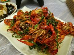 -巴厘龙虾·榜首油焖大虾(音乐学院·沿江酒馆店)