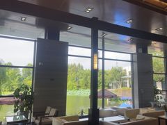 -上海怡沁园度假酒店
