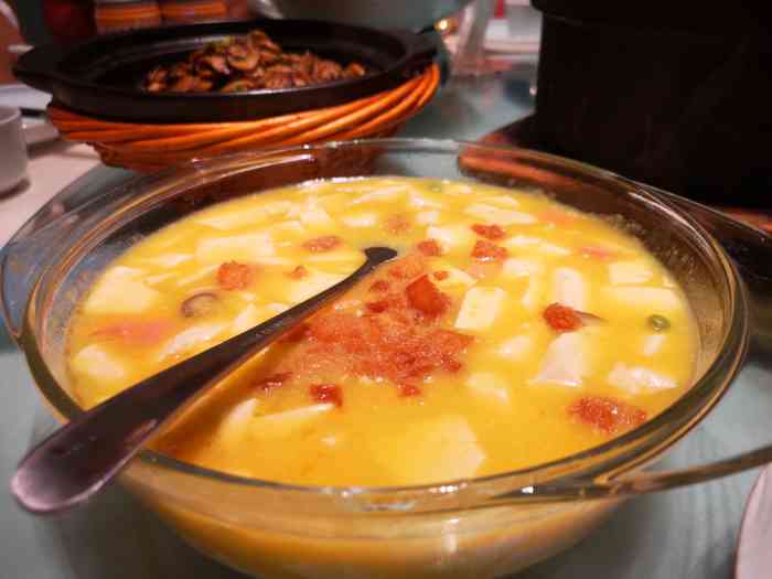 品味轩川菜酒楼(崇州店)-"都还不错,以前来过,有几年没来了,从新装.