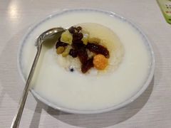 牛奶八宝饭-润叶堂凉茶(岩屿路店)