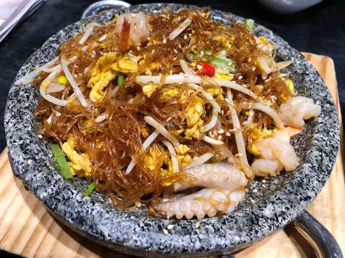 新梅华(独墅湖店)-"离公司很近,第n次吃新梅华了菜品没的说.