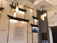 大堂-仁虎老火锅(黄泥磅店)