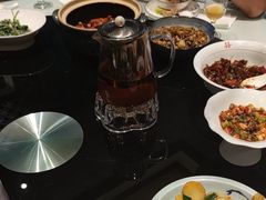 -帅巴人舅母子腊蹄民俗村