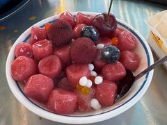 杨梅冰汤圆-王歘歘·chuǎ火锅(五道营店)