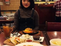 -玛格萝妮比萨屋(陆家浜路店)