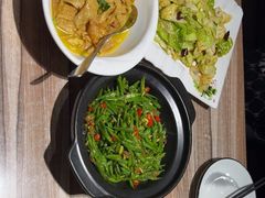 -三湘四水正宗湘菜(君峰路店)