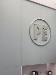 -PE SALON