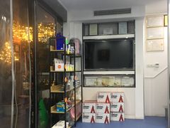 -伟伟宠物医院·CT影像中心·瑞派犬猫综合性门诊(汉口总院)