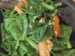 -大树下海鲜饭店
