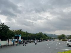 -白云公园(地铁站)