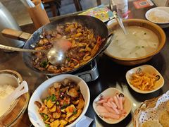 -富正毅三下锅·湘西韵味(天门山索道店)