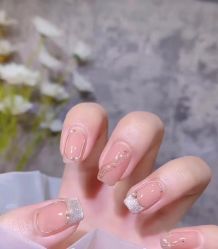 -悦指间美甲美睫