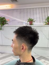 -米娜护肤造型