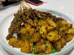 -犇逸·乐山跷脚牛肉·四川现炒(览海店)