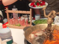 -小龙翻大江文化火锅(宽窄店)