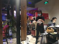 大堂-热火朝天鲜切牛肉火锅(南强街巷店)