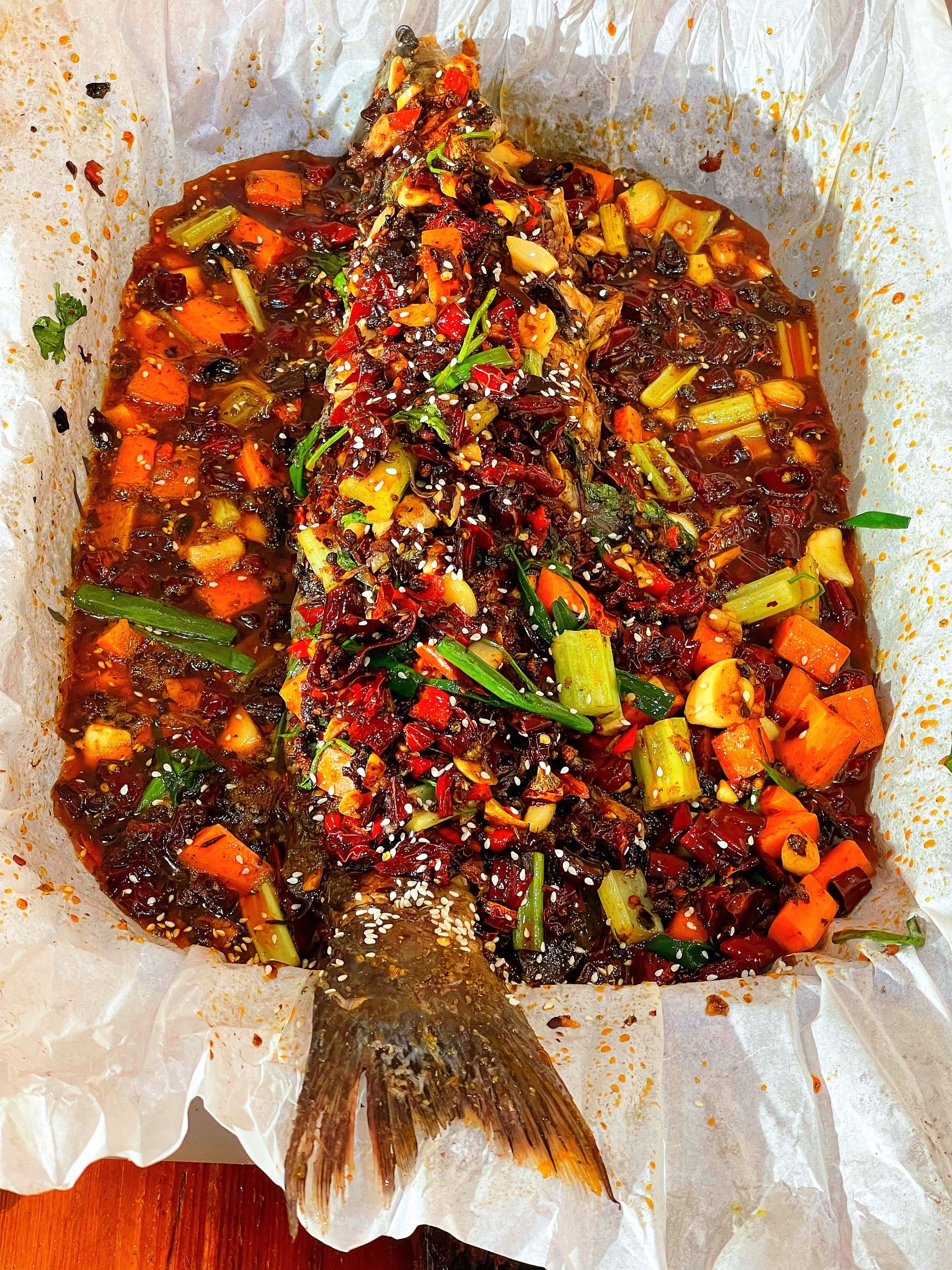 吃到了心心念念的纸包鱼