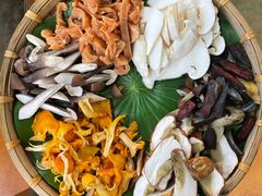 -阿鹏故事云南野生菌火锅(人民路店)
