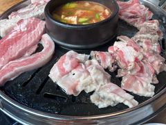 -江南猪肉商会无限续吃(弘大店)