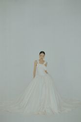点击看大图 -GODDESS WHITE婚纱礼服(鹏城动力大厦店)