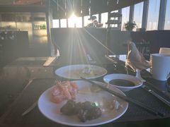 -怡豪大饭店·银顶旋转餐厅