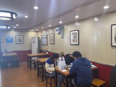 大堂-门框胡同百年卤煮(新街口店)