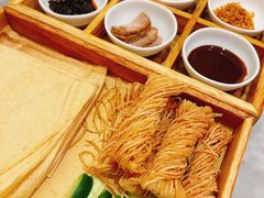 山东煎饼-城南往事·鲁菜·烤鸭(世茂宽厚里·大明湖店)