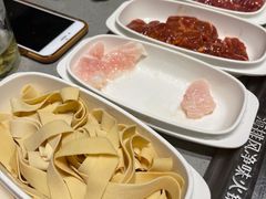 -海底捞火锅(曹安公路店)