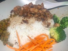 -百春原湖南牛肉粉(百联世纪店)
