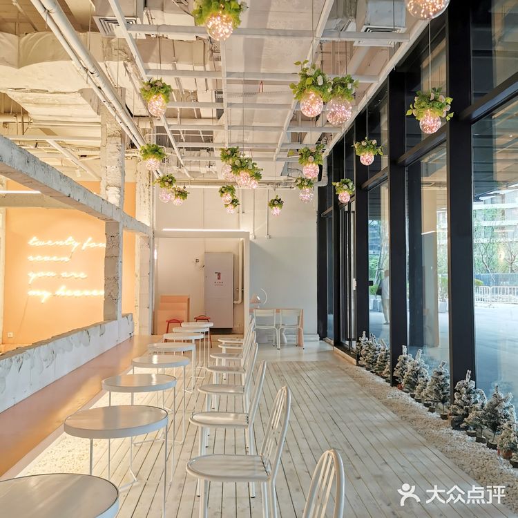 🧡魔都首家花草系列咖啡厅|连迪丽热巴都夸奖的一家神仙颜值咖