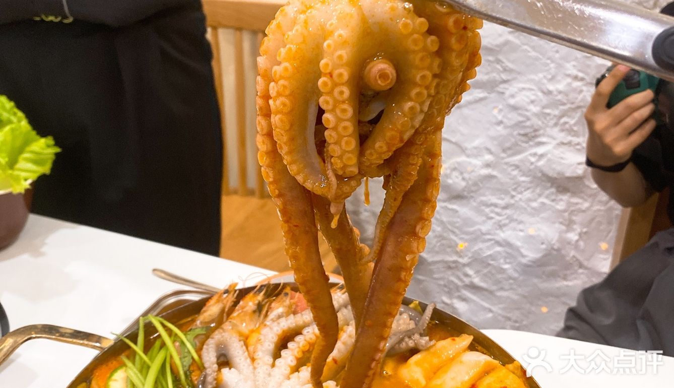 好大的八爪鱼哦🦑