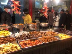 自助取餐区-谊荣海鲜大牌档(石湖店)