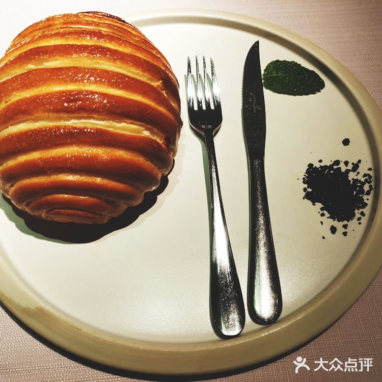 探店米其林一星萃华楼，老字号的复兴之路