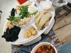 -鸡遇虾煲干锅火锅(小寨金莎店)