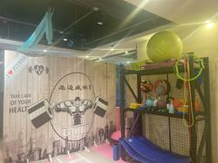 -思迈威健身(积玉桥万达店)