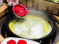 -一朵菌·野生菌探索家火锅(南亚店)