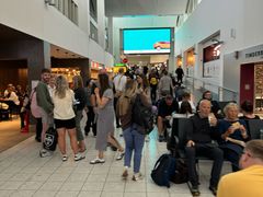 -格拉斯哥国际机场