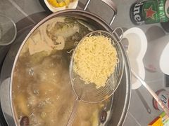 -官塘陈记鱼生·潮汕砂锅粥·牛肉火锅(潮枫路总店)