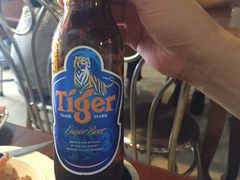 -Dang restaurant (patong phuket)