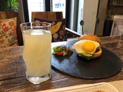 经典芝士汉堡-HIGH FIVE哈福手工汉堡(桂林路店)