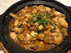 蒜香牛蛙煲-阿英煲(凉城路店)