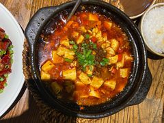 砂锅麻婆豆腐-懒人盐府人家·自贡大麻鱼(安贞店)