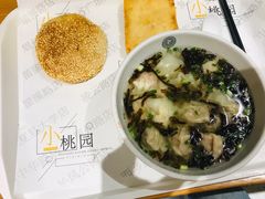 鸡汁小馄饨-小桃园·豆浆油条(复兴中路店)