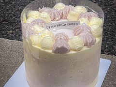 -顶东面包花园·生日蛋糕(世博店)
